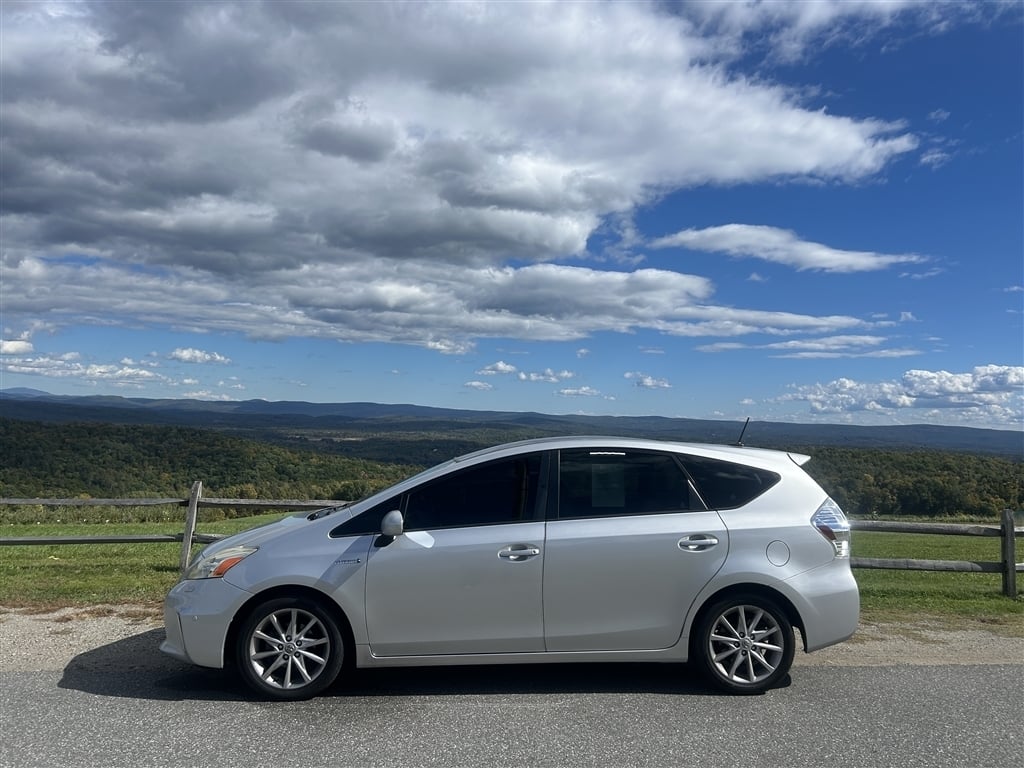2013 Toyota Prius v